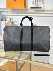 Fortok Louis Vuitton Keepall Bandoulière 55 in Damier Graphite Canvas 55x31x26cm - 4