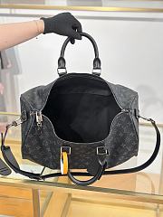 Fortok Louis Vuitton Keepall Bandoulière 45 in Monogram Eclipse canvas 45x27x20cm - 2