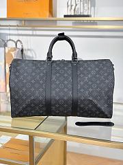 Fortok Louis Vuitton Keepall Bandoulière 50 in Monogram Eclipse canvas 50x29x23cm - 6