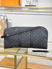 Fortok Louis Vuitton Keepall Bandoulière 50 in Monogram Eclipse canvas 50x29x23cm - 2