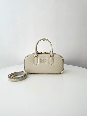 Fortok Miu Miu Arcadie Leather Medium Bag Ivory 12×27×9cm