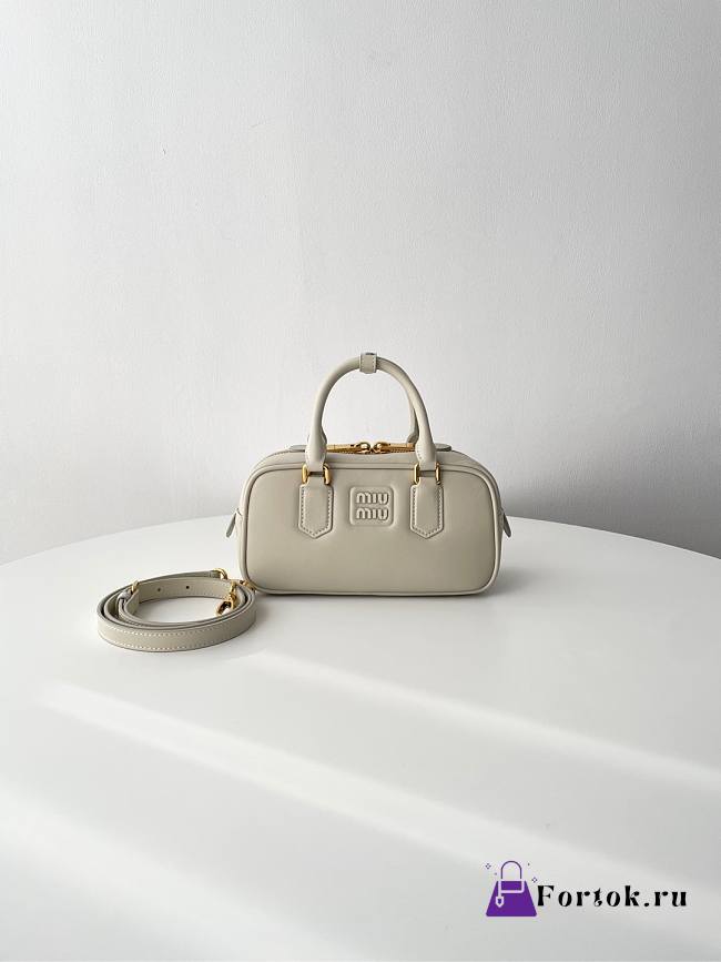Fortok Miu Miu Arcadie Leather Small Bag Ivory 10.5×22×7.5cm - 1