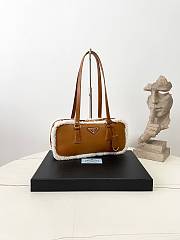 Fortok Prada medium shearling leather tote bag women Brown 27×12×6cm - 4