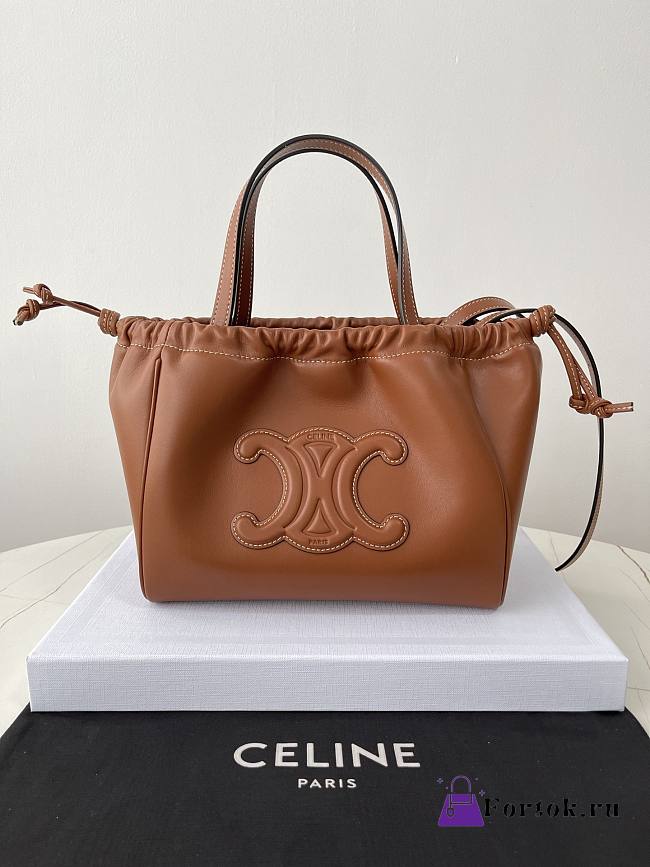 Fortok Celine Cabas Drawstring Cuir Triomphe in Smooth Calfskin Leather Brown 22× 17× 15cm - 1