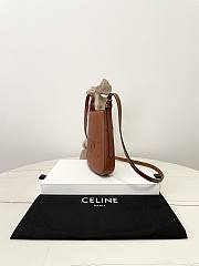 Fortok Celine Supple Calfskin Medium Triomphe Heloise Shoulder Bag in Tan 15×19.5×3cm - 4