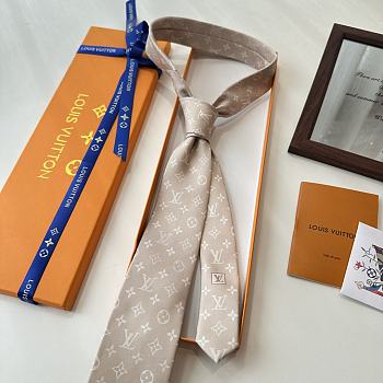 Fortok Louis Vuitton Gris Clair PIED DE POULE SILK TIE Beige