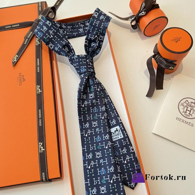 Fortok Hermès Navy Blue Silk Printed Tie  - 1