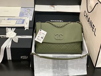Fortok Chanel Handbag Leather in Green 32 x 7.5 x 19CM
