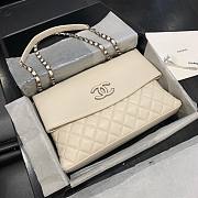 Fortok Chanel Handbag Caviar in Ivory 32 x 7.5 x 19CM - 1