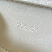Fortok Bottega Veneta White Metallic Knot Leather Clutch Bag 19x11.5x5cm - 3