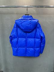 Fortok Moncler blue padded hooded coat with a flap pocket - 4