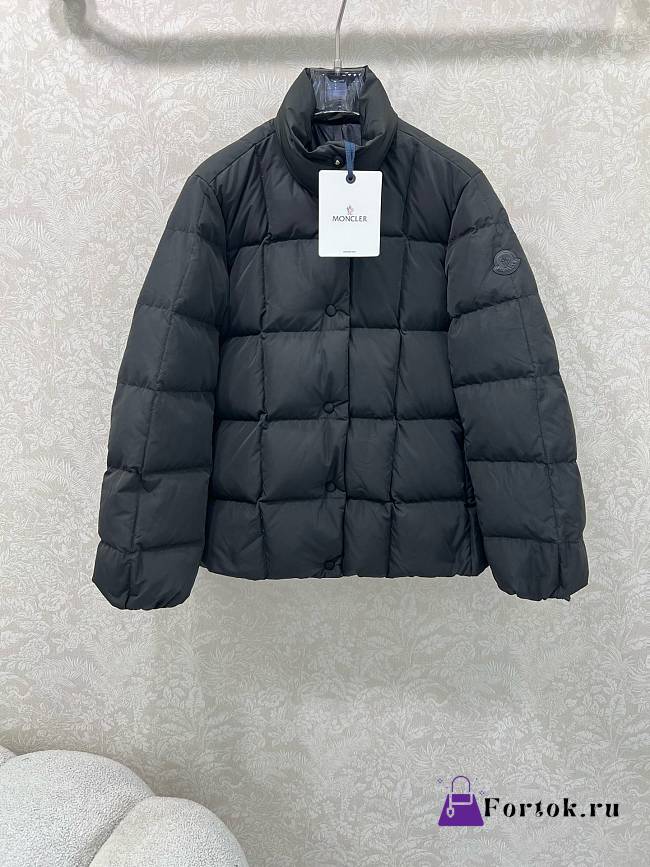 Fortok Moncler Cochevigne Square-Quilted Short Down Jacket Black - 1