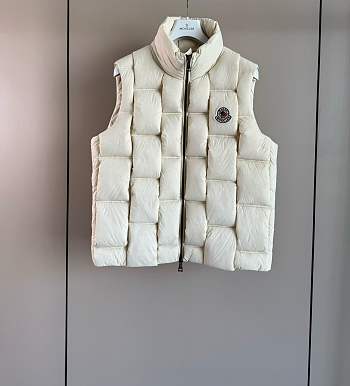 Fortok Moncler x Christopher Raxxy quilted shell gilet White
