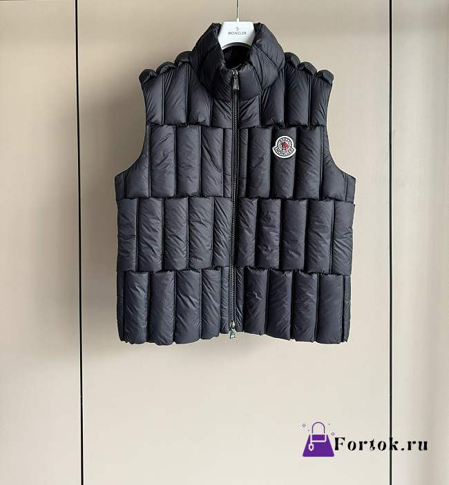 Fortok Moncler down vest 25SS Black - 1