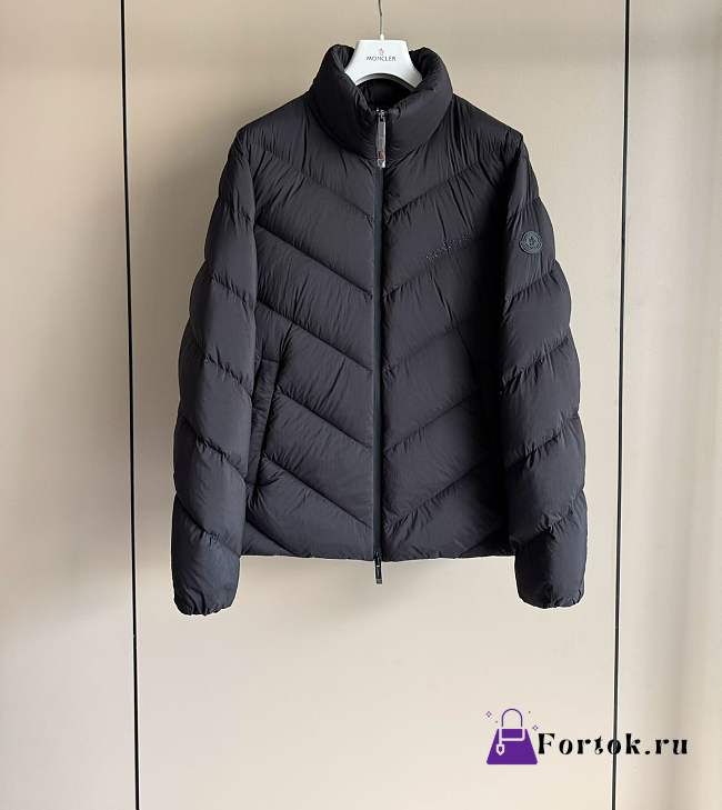 Fortok Moncler Grignan Diagonal-Quilted Short Down Jacket Black - 1