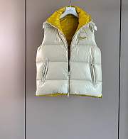 Fortok Moncler Lipsi down gilet in white - 5