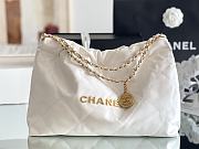 Fortok Chanel 22 bag in white 30 x 45 x 8cm - 1