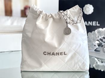 Fortok Chanel 22 bag in White Silver hardware 39 x 42 x 8cm
