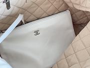Fortok Chanel 22 bag in White Silver hardware 39 x 42 x 8cm - 4