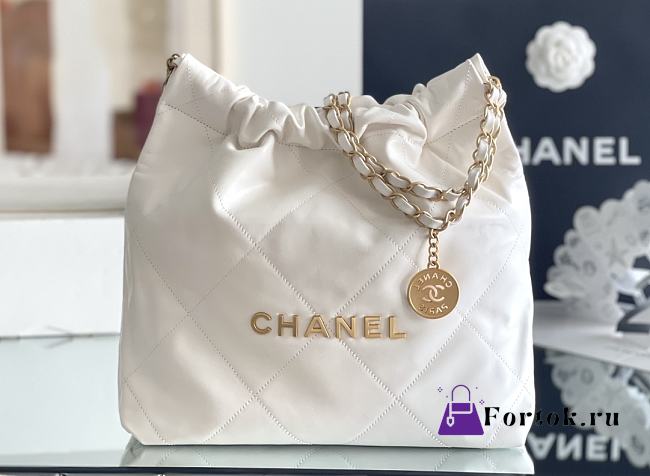 Fortok Chanel 22 bag in White Gold hardware 35 x 37 x 7cm - 1