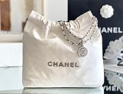 Fortok Chanel 22 bag in White Silver hardware 35 x 37 x 7cm - 1