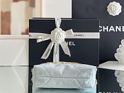 Fortok Chanel 22 bag in Blue Gold hardware 20 x 18.5 x 6cm  - 4