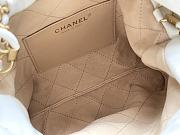 Fortok Chanel 22 bag in White Gold hardware 20 x 18.5 x 6cm  - 2