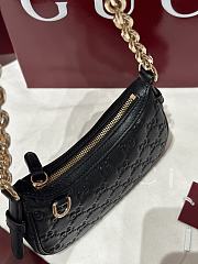 Fortok Gucci GG Emblem mini shoulder bag in Black leather 19 x 12 x 4 cm - 2