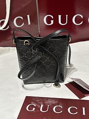 Fortok Gucci GG Emblem debossed leather tote bag in black 15x18x8cm - 1