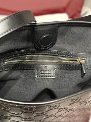 Fortok Gucci GG Emblem debossed leather tote bag in black 24x26x10cm - 6