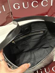 Fortok Gucci GG Emblem debossed leather tote bag in black 24x26x10cm - 2