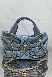 Fortok Chanel Maxi Bow Bag Washed Denim & Gold-Tone Metal Blue 29*38*5cm  - 1