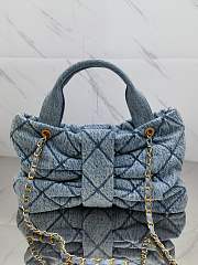 Fortok Chanel Maxi Bow Bag Washed Denim & Gold-Tone Metal Blue 29*38*5cm  - 5