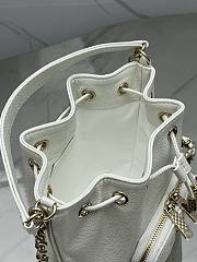 Fortok Chanel Clutch With Chain Caviar White 12.5-19-7.5cm - 3