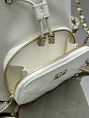 Fortok Chanel Clutch With Chain Caviar White 12.5-19-7.5cm - 2