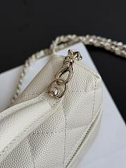 Fortok Chanel Vanity Case With Chain White Caviar 19.5×17×5cm - 3