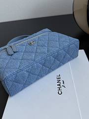 Fortok Chanel Vanity Case With Chain Blue Caviar 19.5×17×5cm - 5