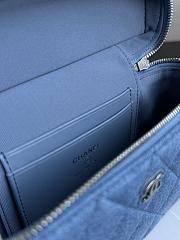 Fortok Chanel Vanity Case With Chain Blue Caviar 19.5×17×5cm - 2