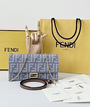 Fortok Fendi Baguette Continental Wallet on Chain 21x5x11.5cm - 1