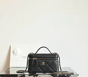 Fortok Chanel Vanity Case With Chain Top Handle Black Caviar 19.5×17×5cm - 1