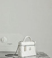 Fortok Chanel Vanity Case With Chain Top Handle White Caviar 19.5×17×5cm - 3