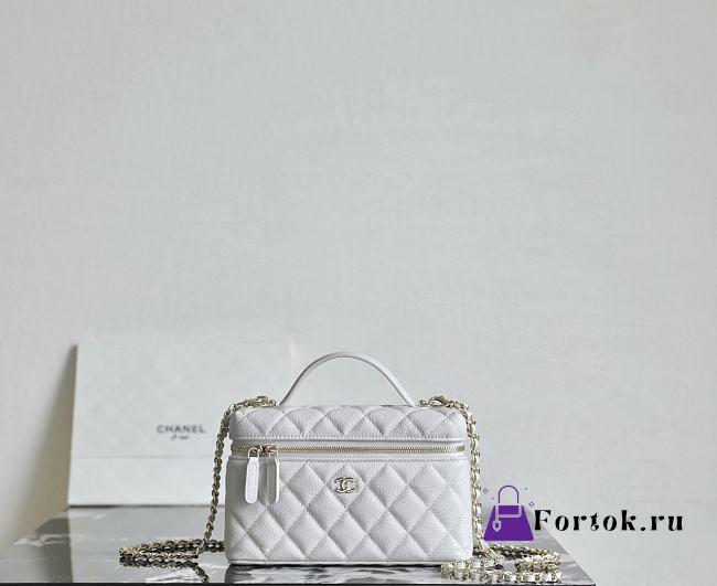 Fortok Chanel Vanity Case With Gold Chain White Caviar 19.5×17×5cm - 1