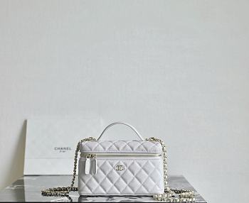 Fortok Chanel Vanity Case With Gold Chain White Caviar 19.5×17×5cm