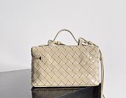 Fortok Bottega Veneta Bang Bang Intrecciato Vanity Bag in Beige 22*12.5*5cm - 4