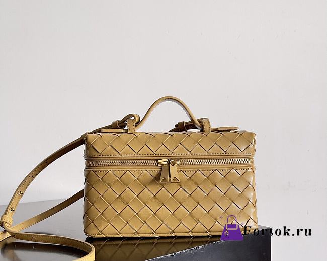Fortok Bottega Veneta Bang Bang Intrecciato Vanity Bag in Brown 22*12.5*5cm - 1