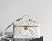 Fortok Bottega Veneta Bang Bang Intrecciato Vanity Bag in White 22*12.5*5cm - 1