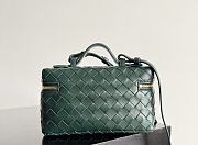 Fortok Bottega Veneta Bang Bang Intrecciato Vanity Bag in Emerald Green 22*12.5*5cm  - 6