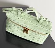 Fortok Bottega Veneta Bang Bang Intrecciato Vanity Bag in Baby Green 22*12.5*5cm   - 2