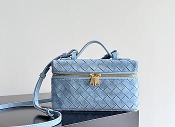 Fortok Bottega Veneta Bang Bang Intrecciato Vanity Bag In Suede Light Blue 22*12.5*5cm