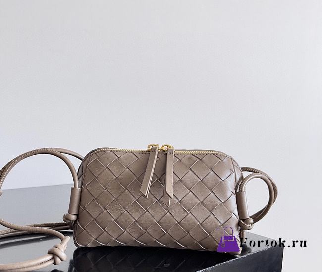Fortok Bottega Veneta Concert Pouch Light Brown 18.5*11.5*8.5cm - 1